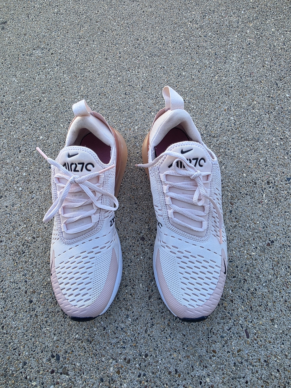 Nike Air Max 270 Women’s Sneaker Size 9 - Picture 4 of 16